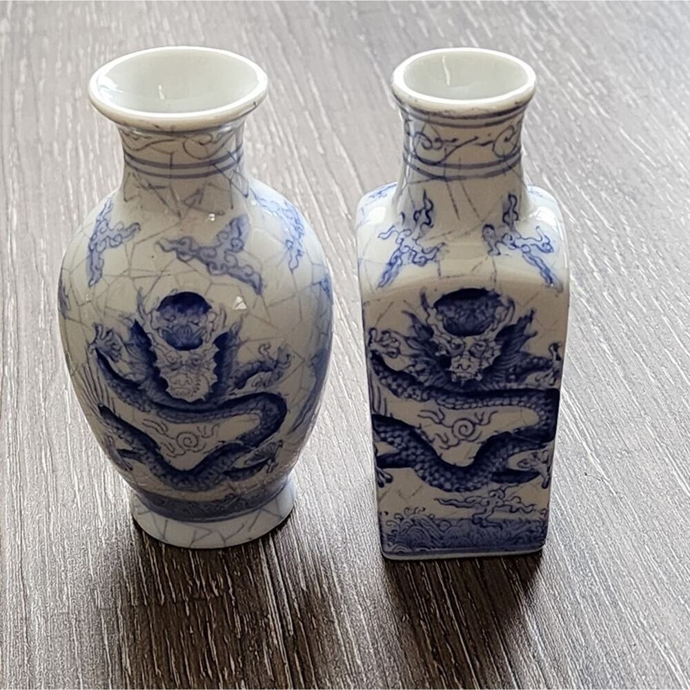 Neiman Marcus 2 piece‎ Pottery Porcelain Set Macau Blue & White